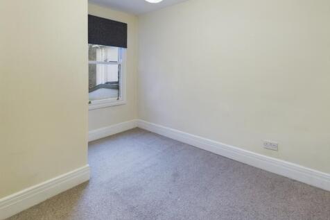 CAM02545G0-PR0303-STILL008