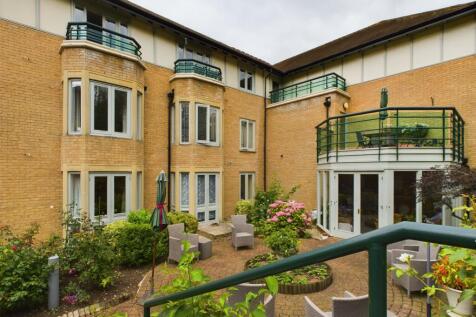 CAM02519G0-PR0007-STILL010