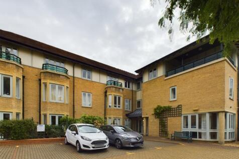 CAM02519G0-PR0007-STILL011