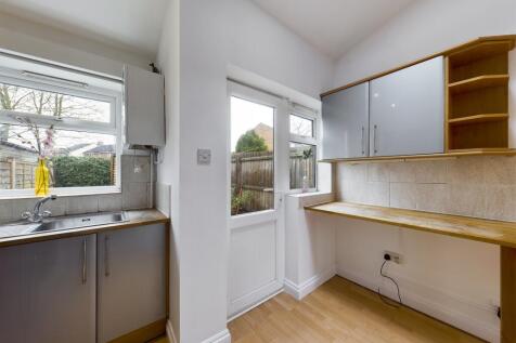 CAM00227P1-PR0478-STILL15