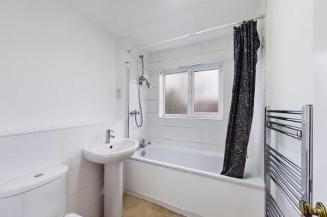 CAM00227P1-PR0478-STILL09