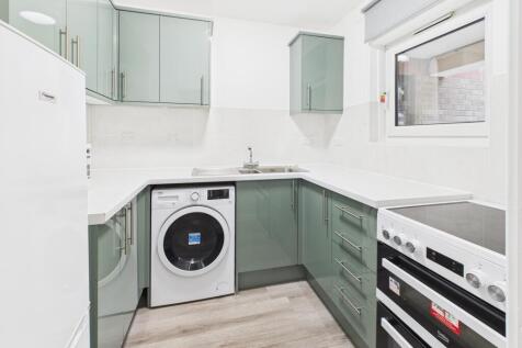 CAM02519G0-PR0346-STILL007