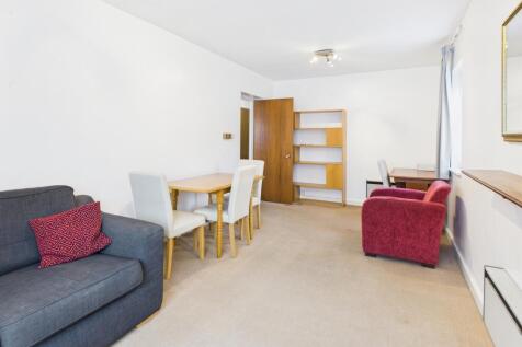 CAM02519G0-PR0346-STILL003