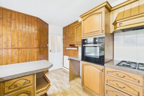 CAM02545G0-PR0513-STILL003