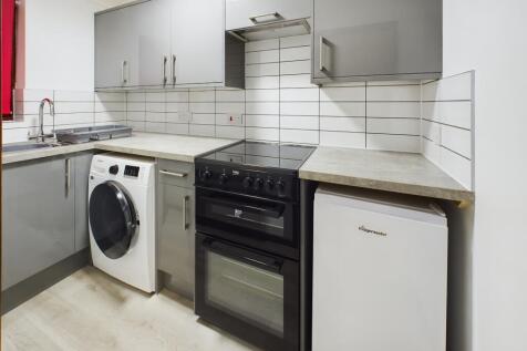 CAM02545G0-PR0077-STILL001