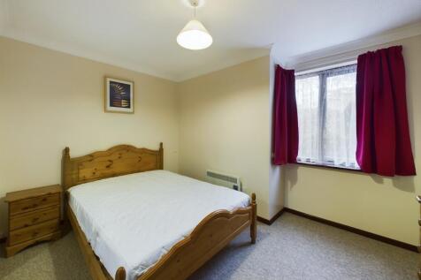 CAM02545G0-PR0077-STILL006