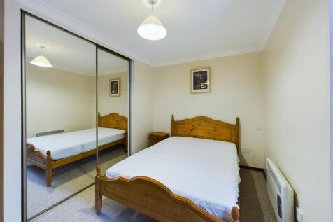 CAM02545G0-PR0077-STILL005