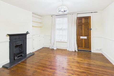 CAM02519G0-PR0357-STILL004