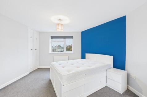 CAM02545G0-PR0523-STILL008