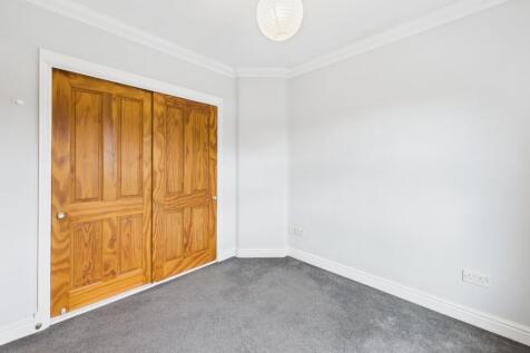 CAM02545G0-PR0512-STILL011