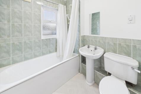 CAM02545G0-PR0512-STILL013