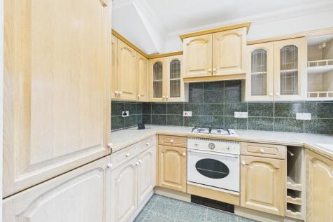 CAM02545G0-PR0512-STILL002