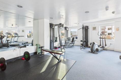 CAM02545G0-PR0525-STILL020