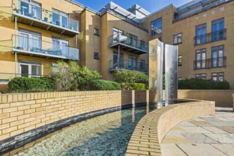 CAM02545G0-PR0525-STILL024