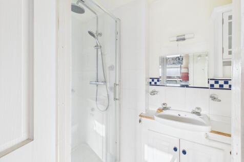 CAM02545G0-PR0527-STILL010