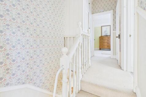 CAM02545G0-PR0527-STILL011