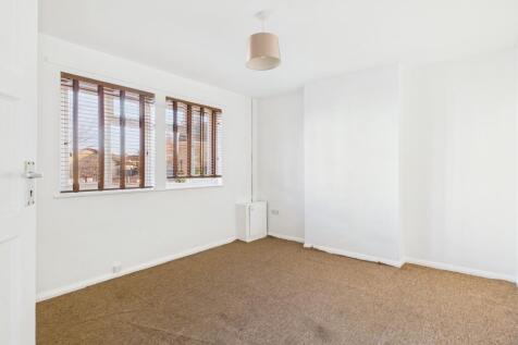 CAM02519G0-PR0366-STILL004