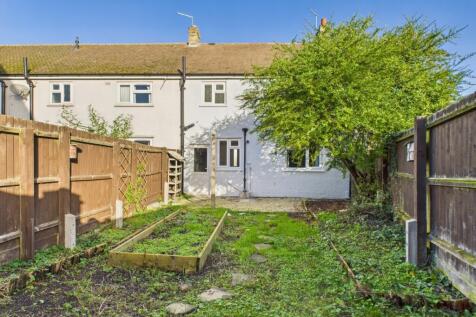 CAM02519G0-PR0366-STILL011