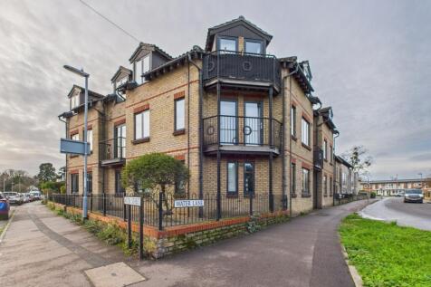 CAM02519G0-PR0372-STILL009