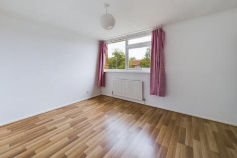 CAM02545G0-PR0239-STILL024