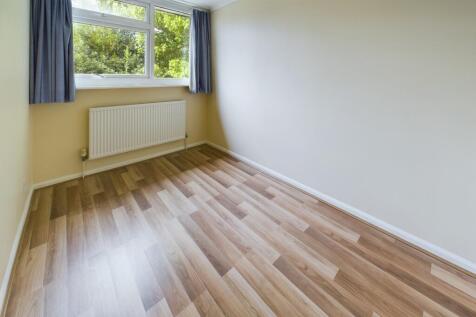 CAM02545G0-PR0239-STILL019