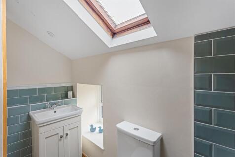 72 Westgate Pickering-18.jpg