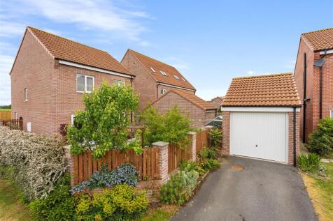 5_Standfield_Drive-22[1].jpg