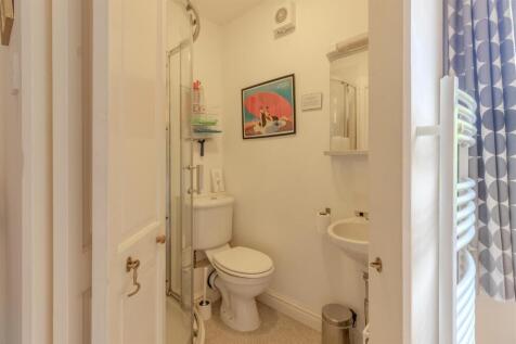 32_Undercliffe_(13_of_27)[1].jpg