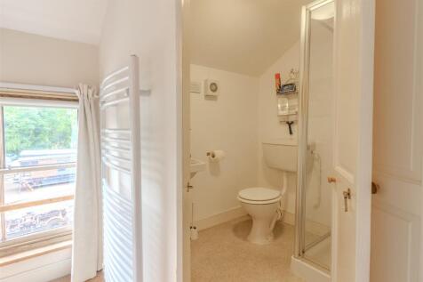 32_Undercliffe_(19_of_27)[1].jpg