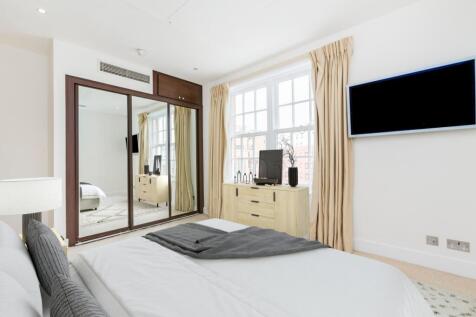 Hans Crescent 10 ...