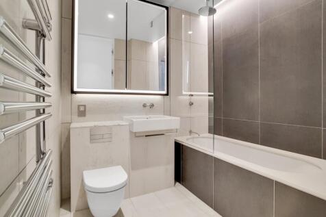 21_Bathroom_1