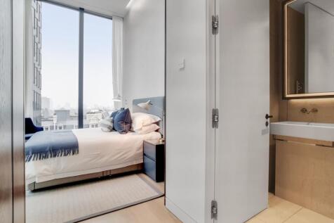 12_Master_Bedroom_1