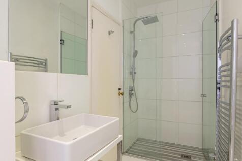 91505_Flat 3 18 E...