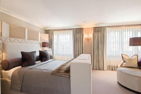 Eaton Place 3, 19...