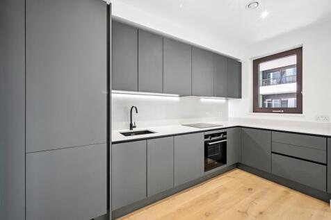 Apartment 308 Sut...
