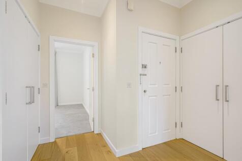 Flat 4 221 Brompt...