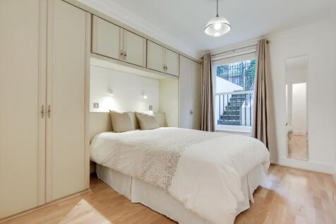 7_Bedroom-0