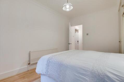 7_Bedroom-1