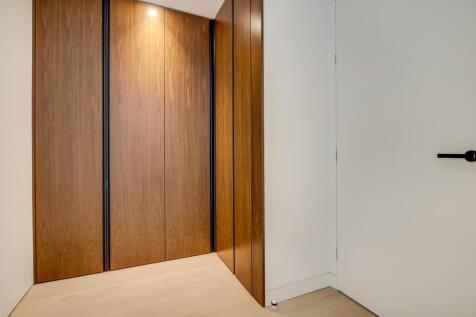 8_Walk_in Wardrobe_3