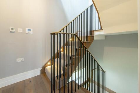 Clabon Mews 