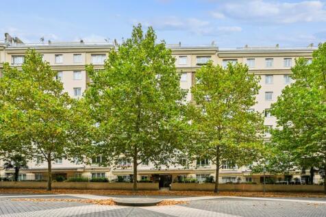 Penthouse C Montr...