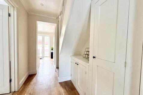 INNER HALLWAY