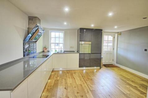 KITCHEN / DINER
