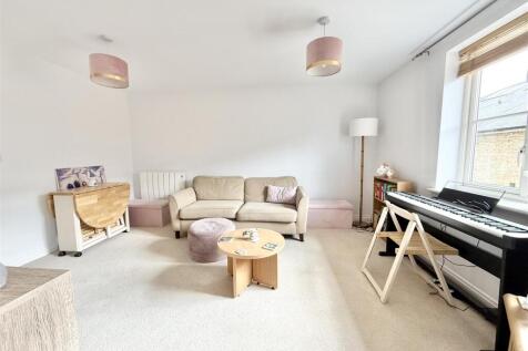 Living Room/Diner