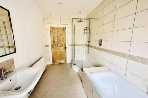 RE-FITTED BATH/SHOWER ROOM