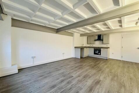 Open Plan Living and Sleeping