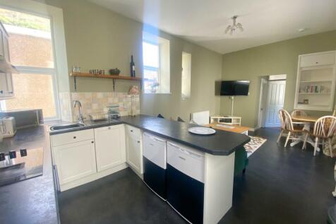 OPEN PLAN LOUNGE/KITCHEN DINER
