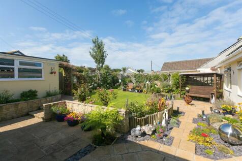5 Albertus Drive-25.JPG