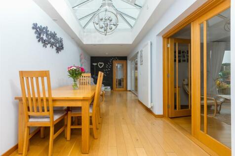 5 Albertus Drive-18.JPG