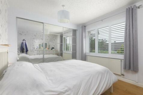 5 Albertus Drive-01.JPG